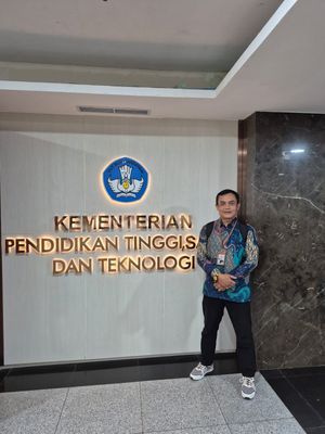 EKO SURYANA, S.Kom,M.Kom